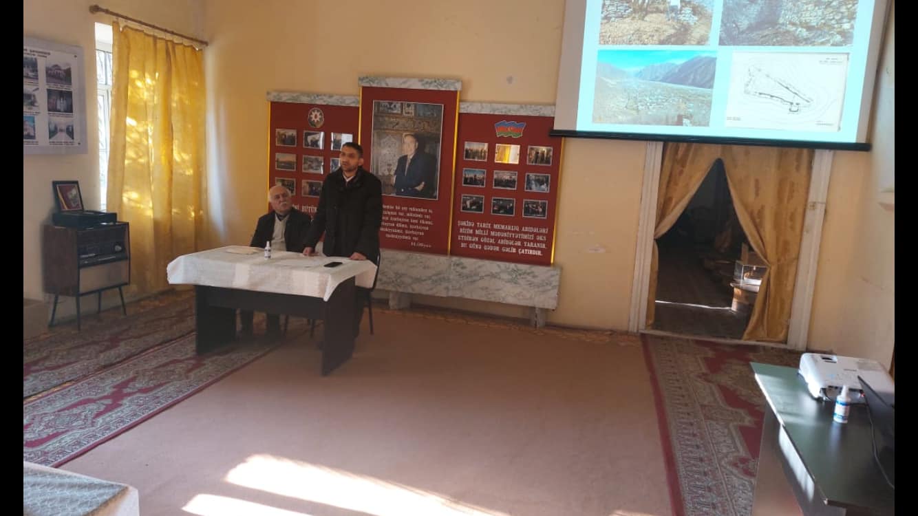 "Orta əsr Alban abidələri" mövzusunda seminar