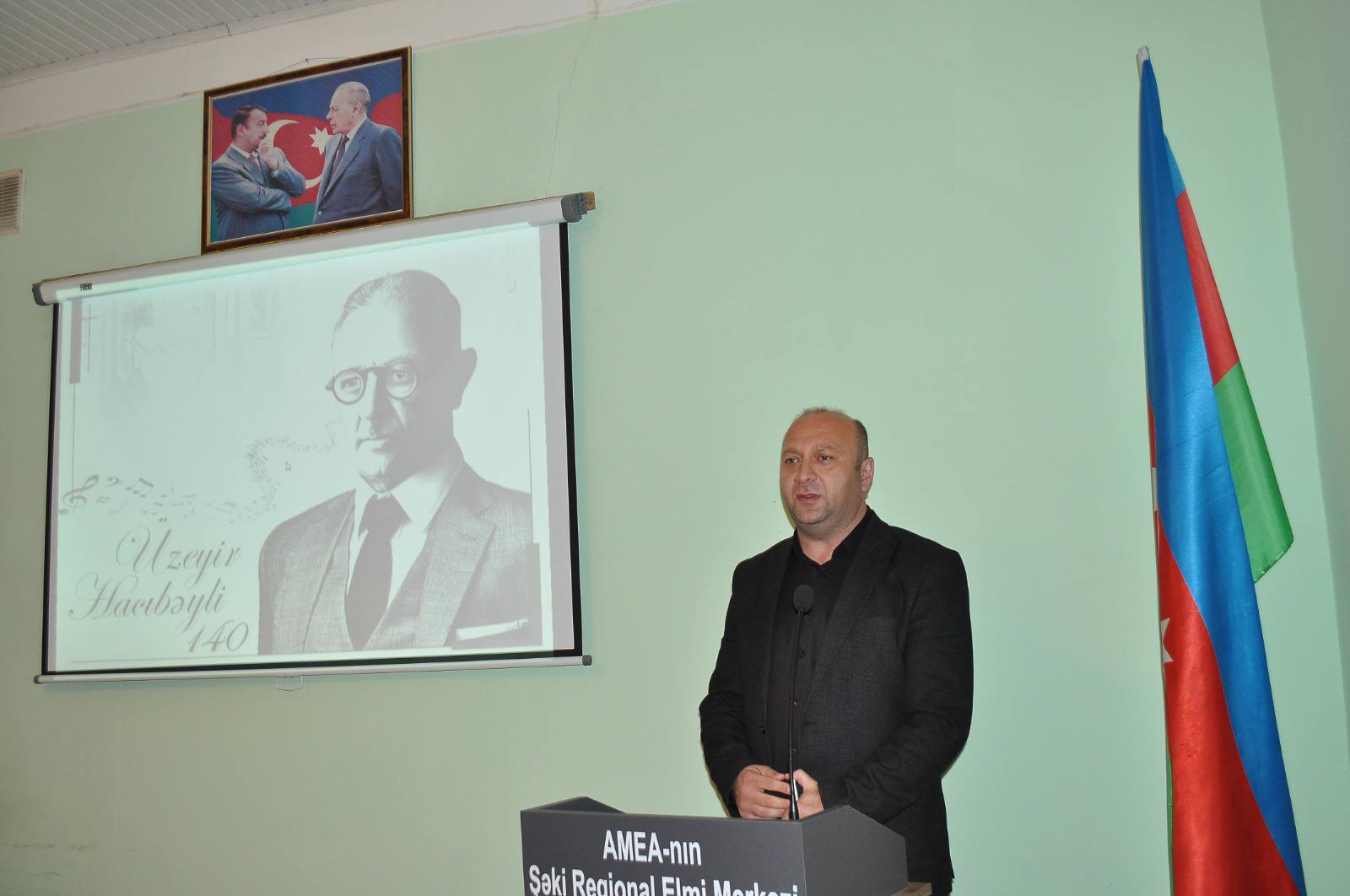 Şəki Regional Elmi Mərkəzdə "Üzeyir Hacıbəylinin ictimai-siyasi fəaliyyəti" mövzusunda elmi seminar keçirilib