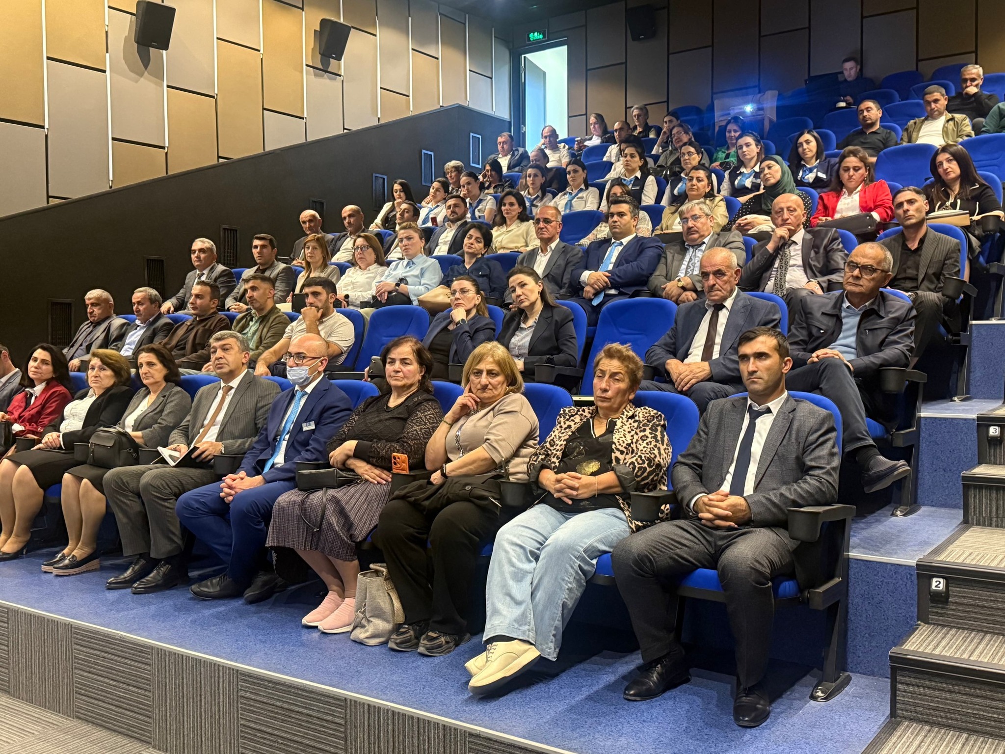 Şəki Regional Elmi Mərkəzin əməkdaşları "İnformasiya əldə etmək hüququnun təmini" mövzusunda təlimdə iştirak ediblər