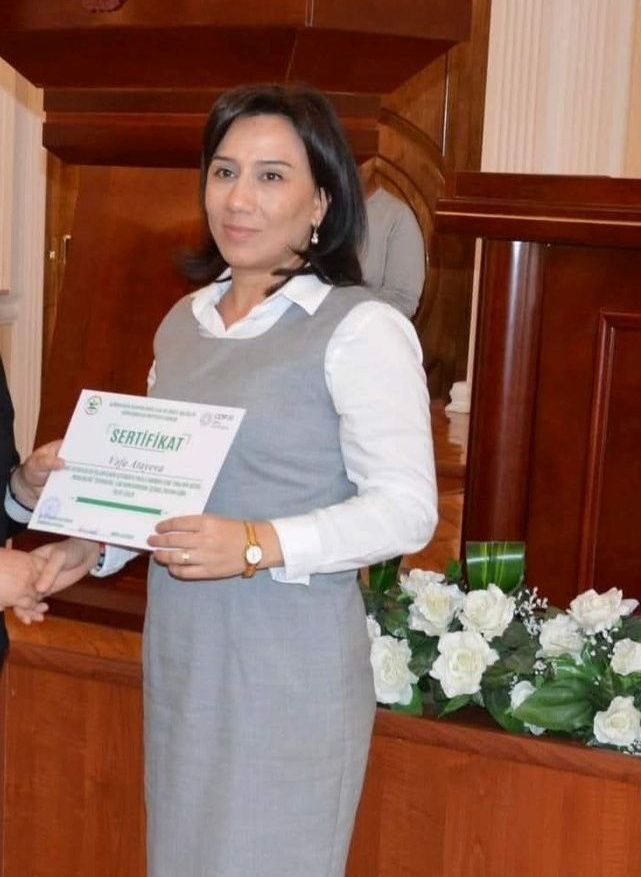 December 14 is the birthday of the scientific secretary of Sheki Regional Scientific Center of ANAS. We sincerely congratulate dear Vafa khanim on her birthday and wish her good health, a long and meaningful life, as well as new achievements and successes in her future scientific activity
