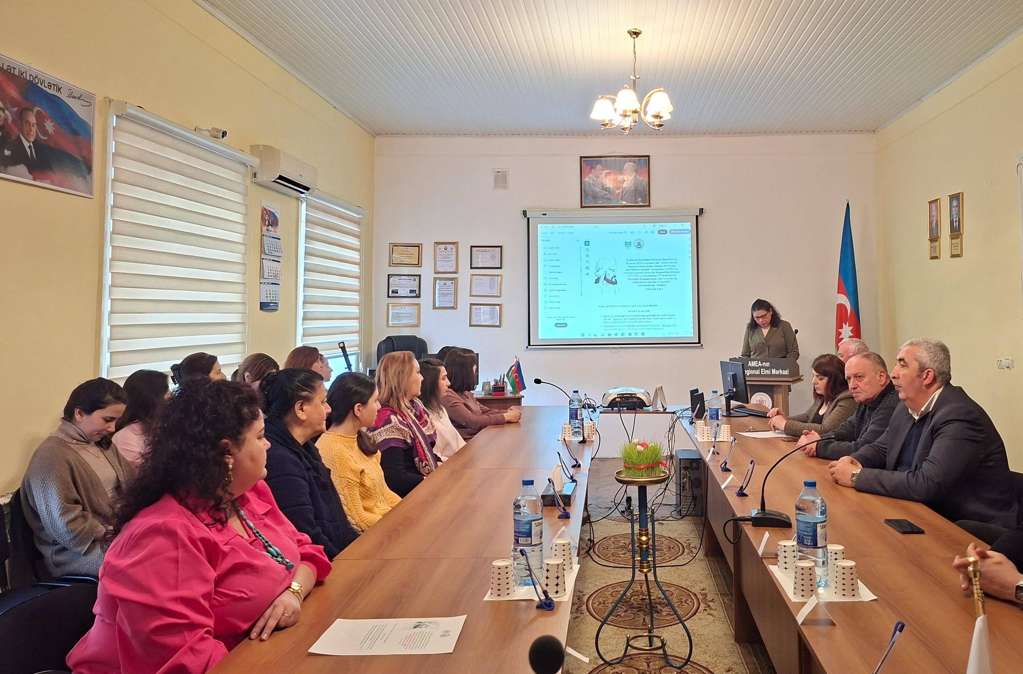 AMEA-nın Şəki Regional Elmi Mərkəzində “Əfzələddin Xaqaninin ömür yolu və yaradıcılığı tədqiqatlarda: təhriflər və təqdimlər” mövzusunda elmi seminar keçirilib