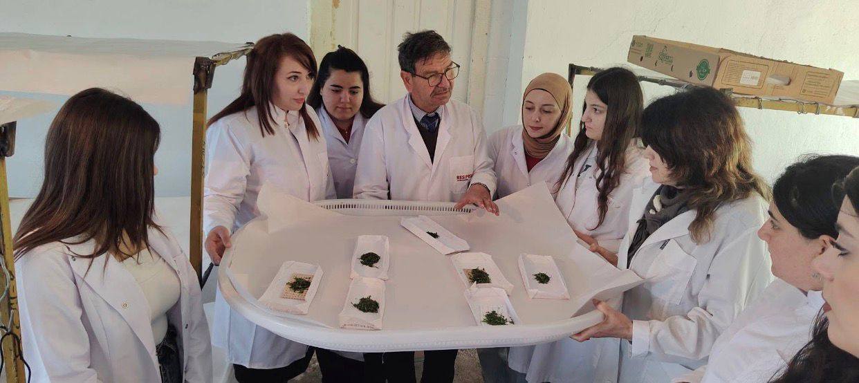 AMEA-nın Şəki Regional Elmi Mərkəzində tələbələrin təcrübəsi davam edir